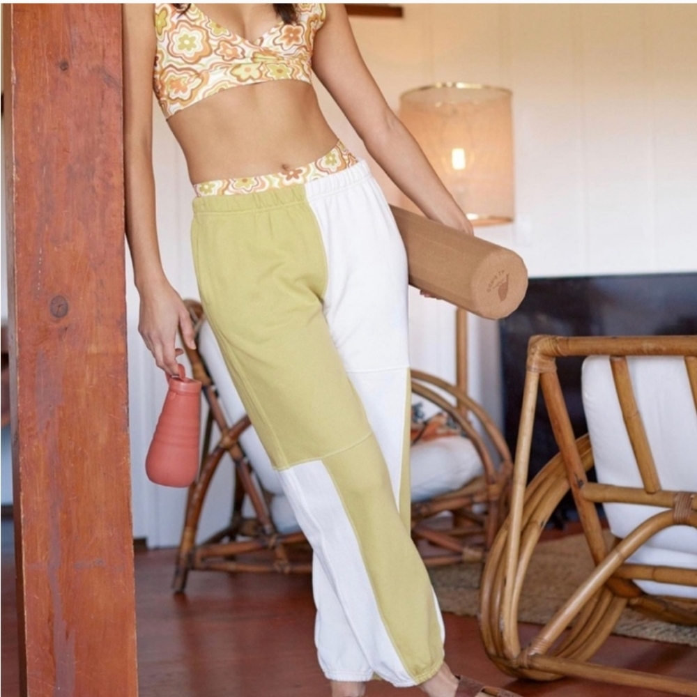 $88 Free People Patched Up Jogger Sweatpants Honey Wheat Pants Size L Nwot